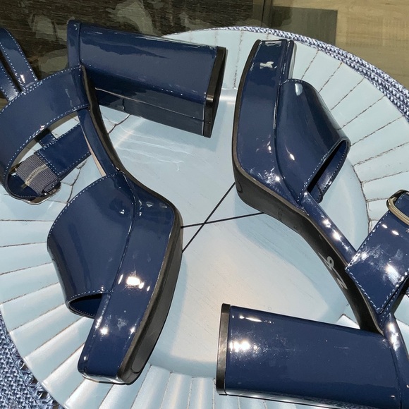 NWOT Marc Fisher Patent Leather Platform Sandals - Picture 9 of 13